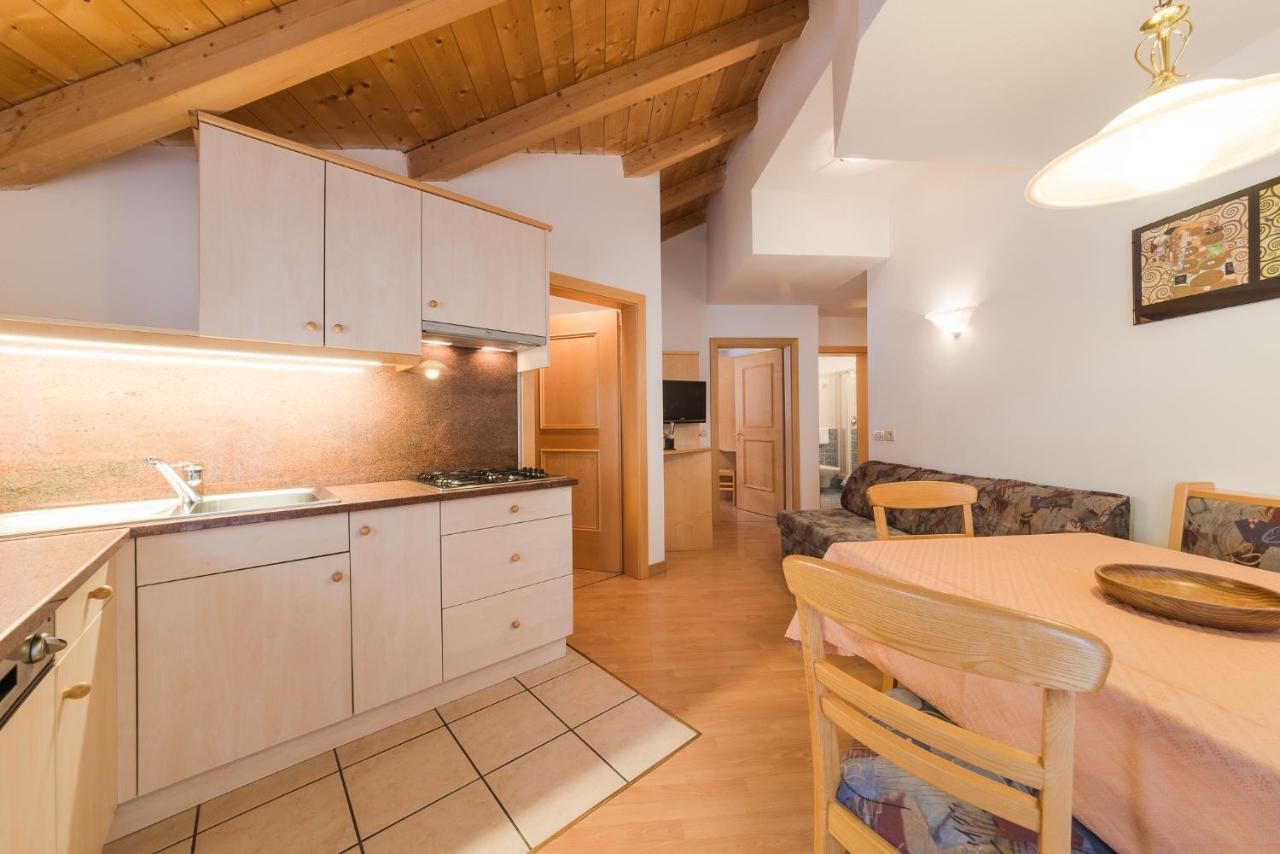 Residence Chalet Pinis Корвара-ін-Бадія Екстер'єр фото