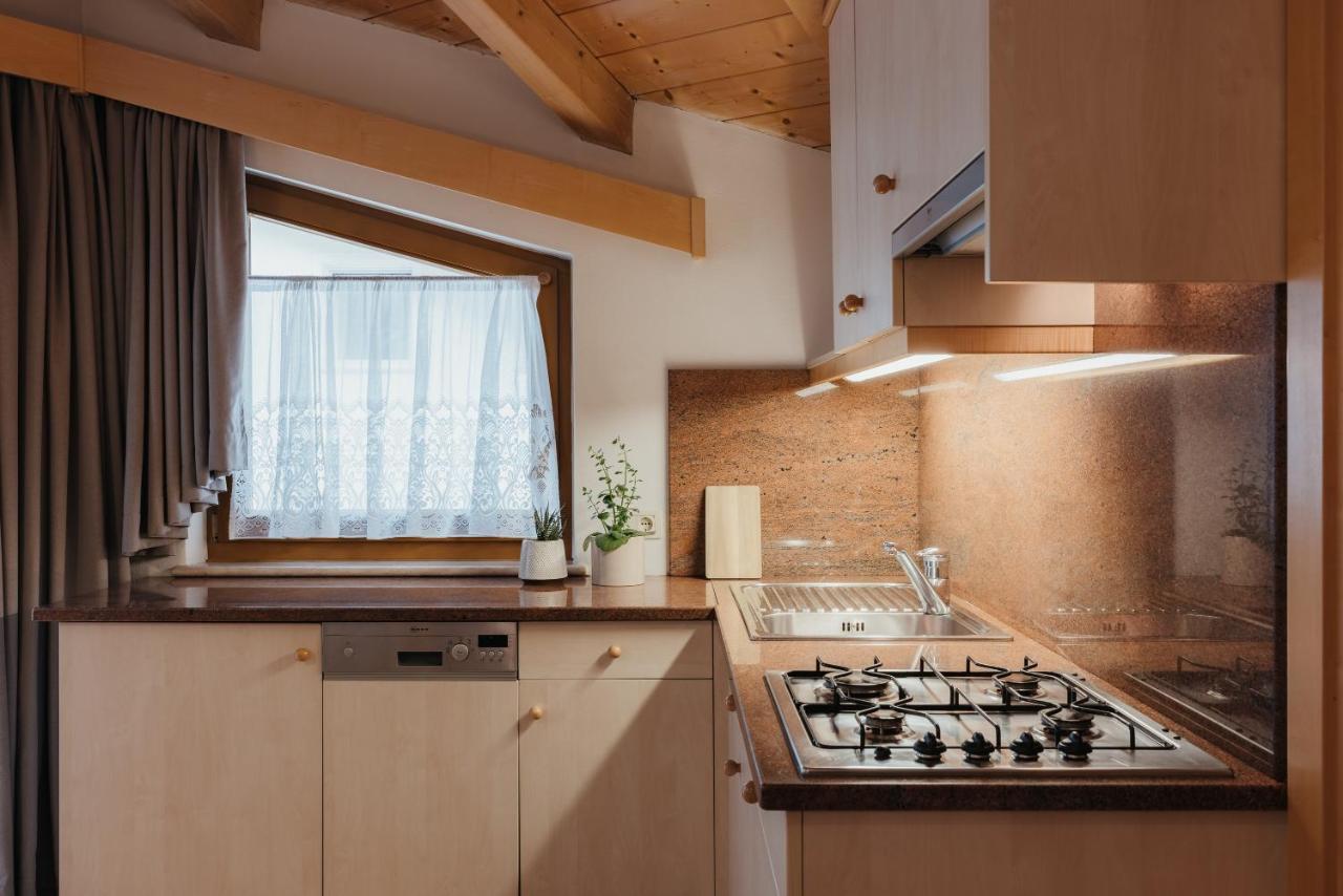 Residence Chalet Pinis Корвара-ін-Бадія Екстер'єр фото